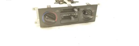 Subaru Forester SF Climate control unit
