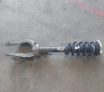 Volvo XC90 Front shock absorber/damper 31681983 P32269059