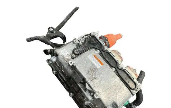 Toyota Auris E180 Voltage converter inverter G920047190