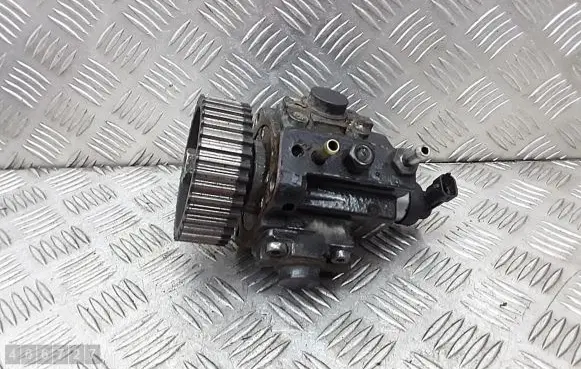 Opel Vectra C Fuel injection high pressure pump 0445010155