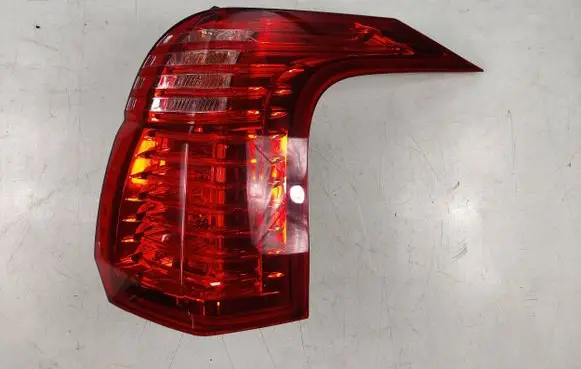 Peugeot 5008 Rear/tail lights 9672666680