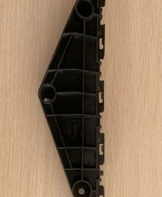 Toyota Avensis T270 Front bumper mounting bracket