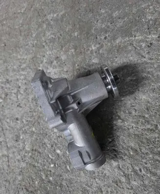 Mitsubishi Pajero Sport I Water pump 1300A091 MD972934