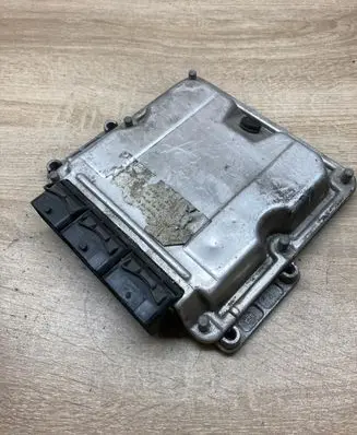 Renault Scenic I Engine control unit/module ECU 8200039569 0281001934