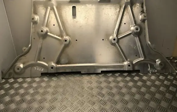 BMW i4 Pickup box liner 791537601
