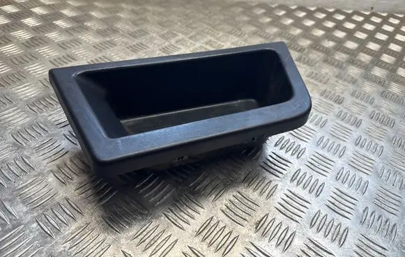 Volvo XC90 Glove box 39832336 A048601