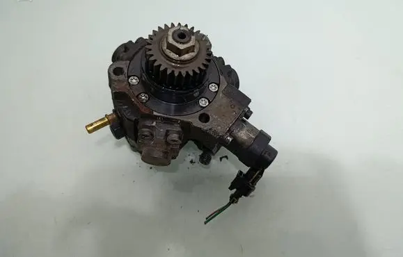 Renault Koleos I Fuel injection high pressure pump 8200690744