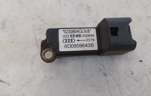 Audi A4 S4 B5 8D Airbag deployment crash/impact sensor 8D0959643B