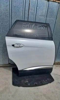 Peugeot 5008 II Rear door
