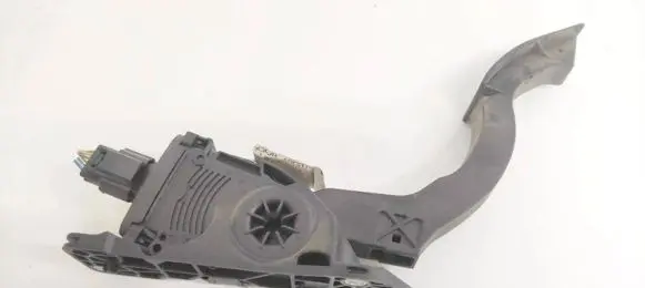 Ford Focus Accelerator throttle pedal BV619F836AB BV61-9F836-AB
