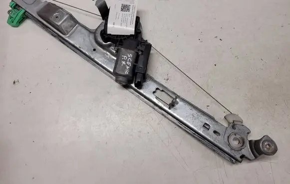 Renault Scenic II - Grand scenic II Front door window regulator with motor 