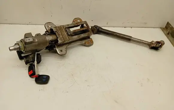 Ford Fiesta Steering wheel axle