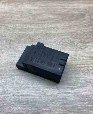 BMW 5 E39 Glow plug pre-heat relay 2243562 72RB500