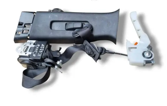 Nissan Juke I F15 Front seatbelt 630777100A 86884-BV86A