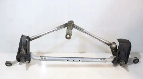 Mazda 3 III Front wiper linkage 