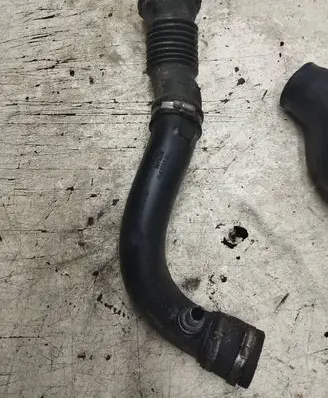 Volvo V70 Intercooler hose/pipe 30714480