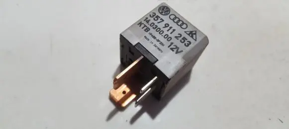 Volkswagen Golf III Other relay 357911253 14030000
