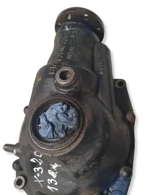 BMW X3 E83 Front differential E2005379