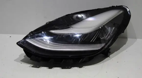 Tesla Model 3 Headlight/headlamp 107737550b