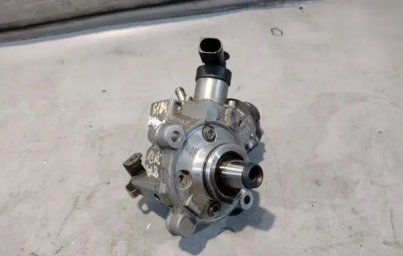 Mercedes-Benz GLB x247 Fuel injection high pressure pump A6540704601