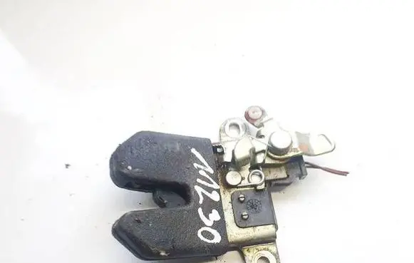 Skoda Superb B5 (3U) Tailgate/trunk/boot lock/catch/latch 827505