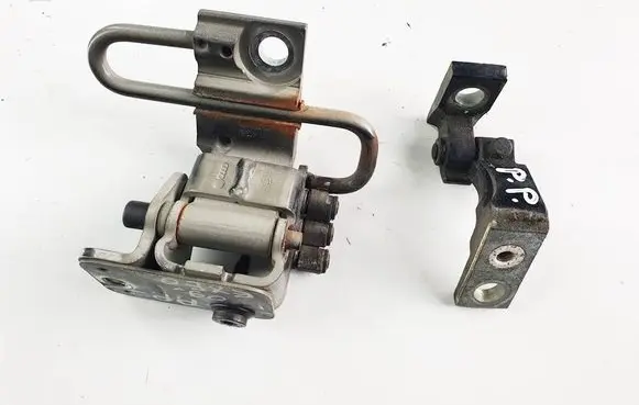 Front door hinge set