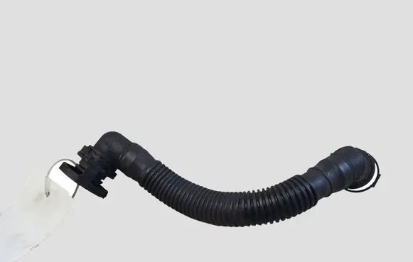 Volkswagen PASSAT B7 Breather hose/pipe 03L103493AE