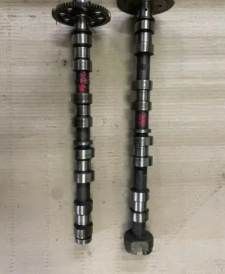 Toyota Avensis T270 Camshaft 123456789