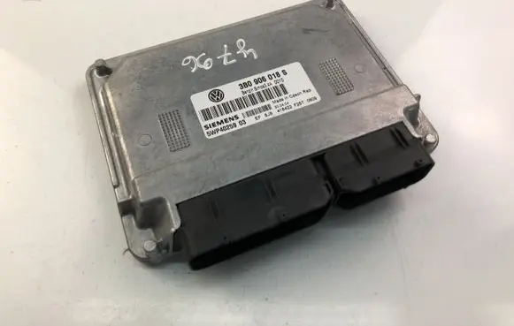 Volkswagen PASSAT B5.5 Other control units/modules 3B0906018S
