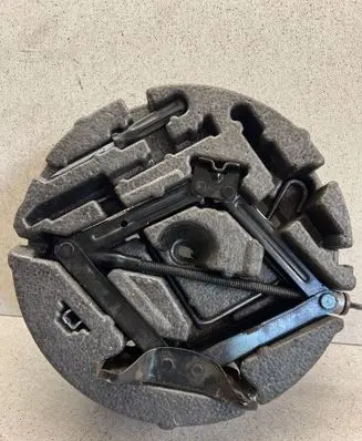 Opel Insignia A Tool set 13307260 537274672