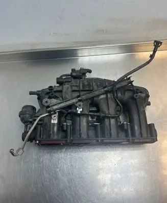 Volkswagen PASSAT B6 Intake manifold 06133185