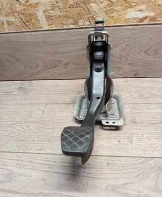 Skoda Octavia Mk2 (1Z) Brake pedal 1K1721057AD 083669002273