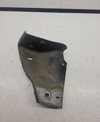 Dodge RAM Fender mounting bracket 711AA 18956B