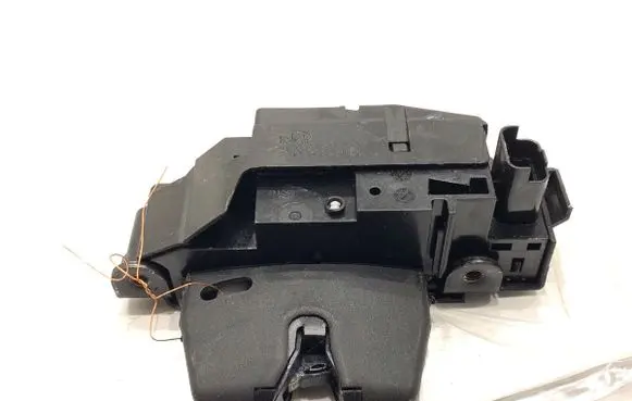 Opel Crossland X Tailgate exterior lock 9816195380