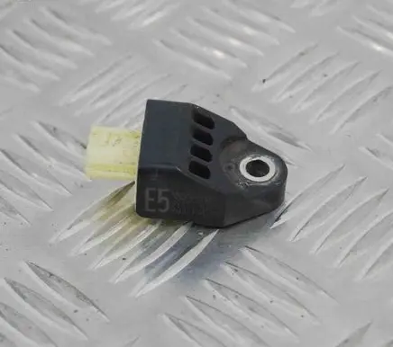 Toyota Verso-S Airbag deployment crash/impact sensor 8917352090