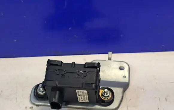 Volvo V70 ESP acceleration yaw rate sensor 30667843 30667843AA