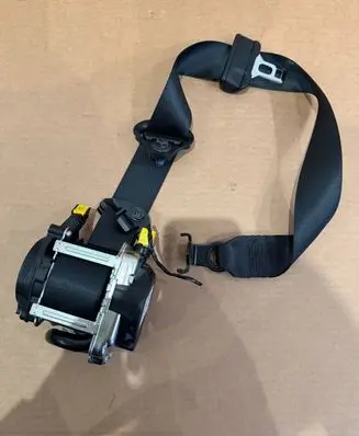 Lynk u0026 co 01 Front seatbelt P8890521553