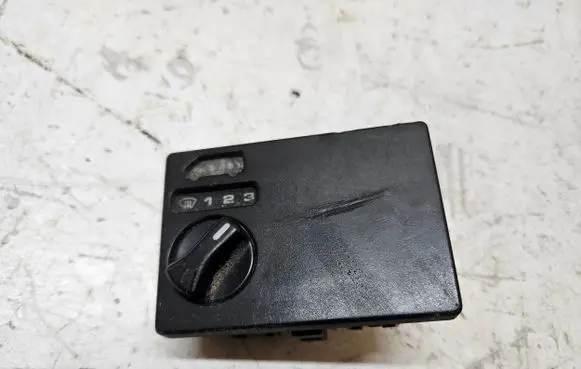 Volkswagen Transporter - Caravelle T4 Climate control unit 705959549