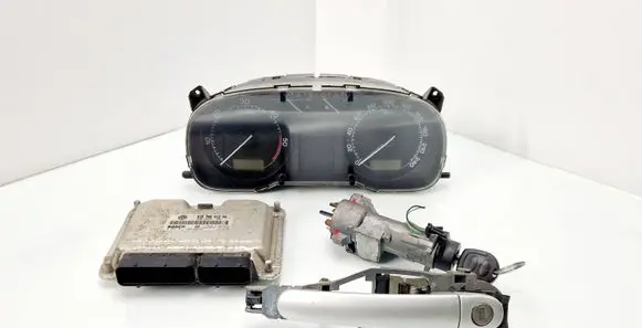 Skoda Octavia Mk1 (1U) Engine ECU kit and lock set 038906012HA 0281011309 1U0920811J