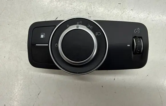 Dodge Hornet Light switch 01561760150