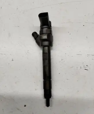 BMW 5 GT F07 Fuel injector 7810702