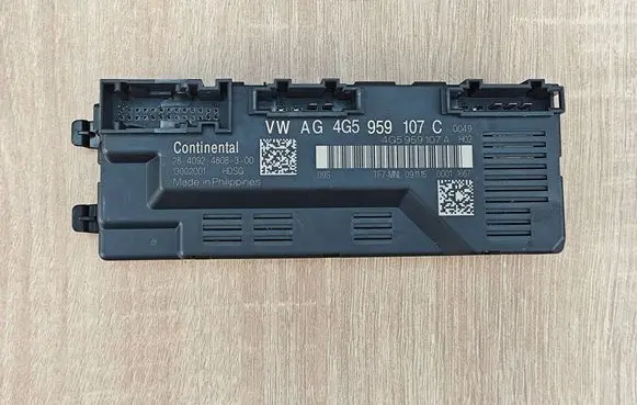 Tailgate/trunk control unit/module