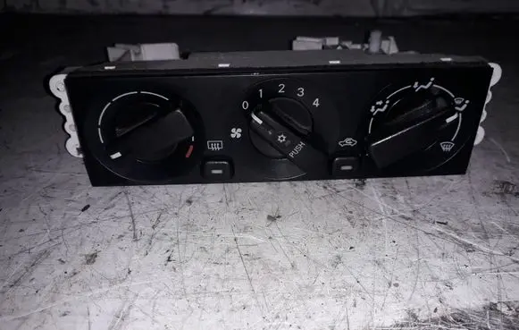 Mitsubishi Space Star Climate control unit