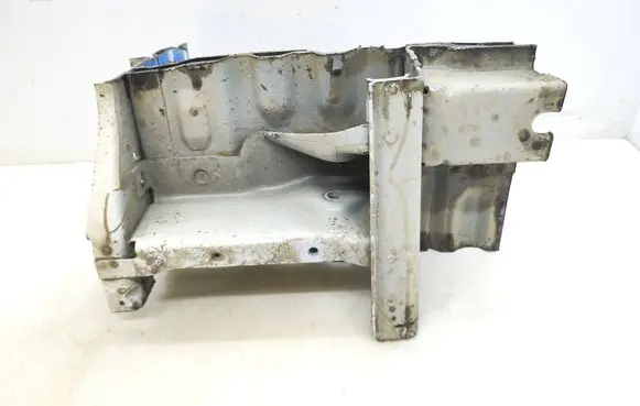 Volkswagen Transporter - Caravelle T6 Front shock absorber mounting bracket