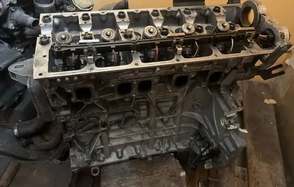 Volkswagen Multivan T5 Engine 042997