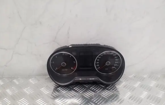 Volkswagen Polo V 6R Speedometer (instrument cluster) 6R0920861H