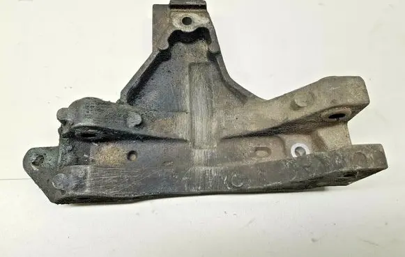 Ford Mondeo MK II Engine mount bracket F53E10239BA