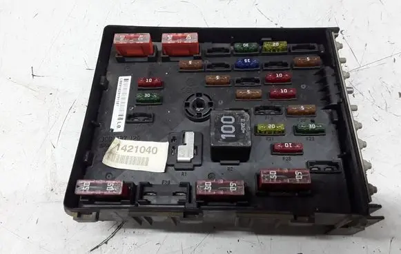 Volkswagen PASSAT B6 Fuse module 3C0937125 63592777