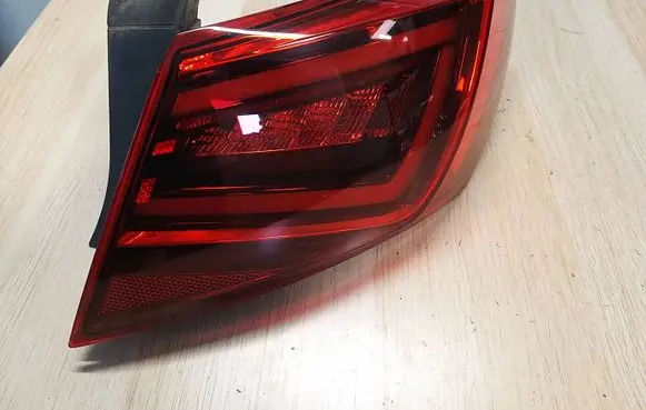 Seat Leon (5F) Rear/tail lights 5F0945208F