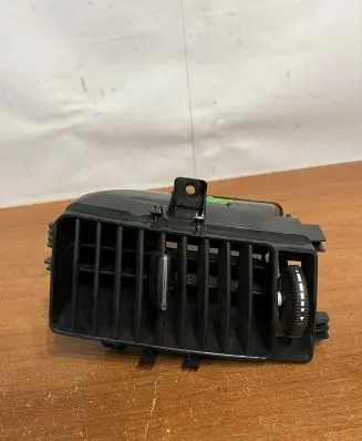 Mercedes-Benz Sprinter W906 Quarter panel pressure vent A9068301854 D377